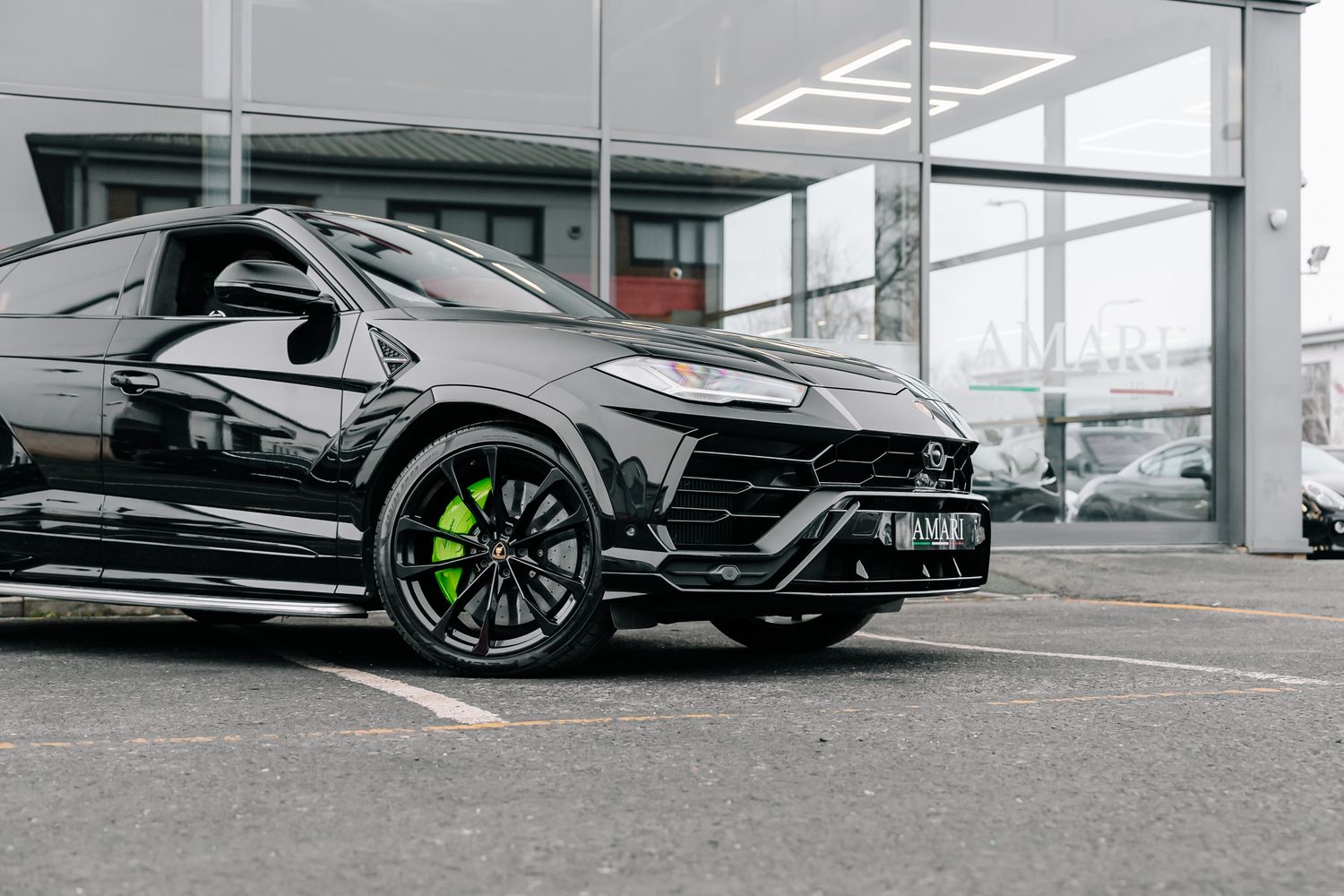 Lamborghini Urus V8