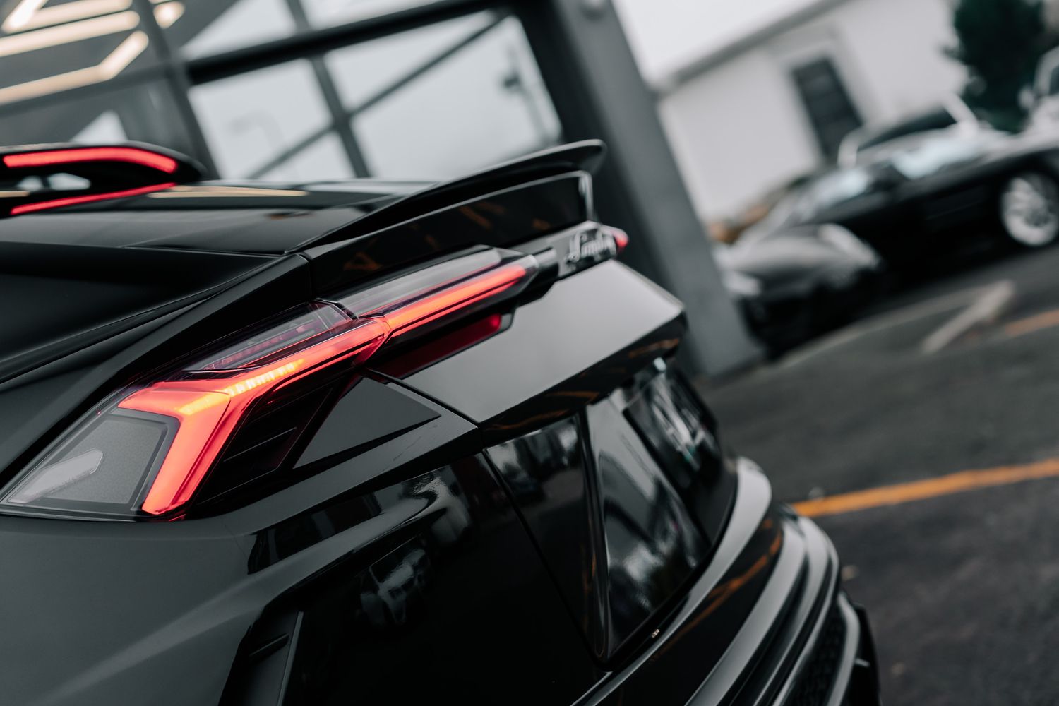 Lamborghini Urus V8