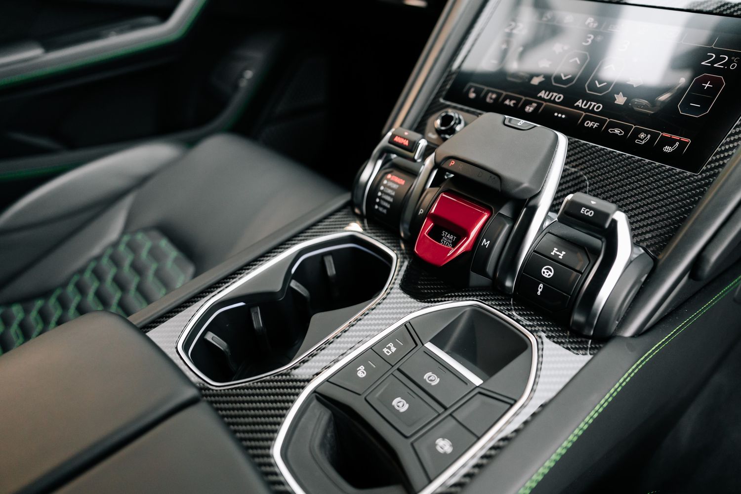Lamborghini Urus V8