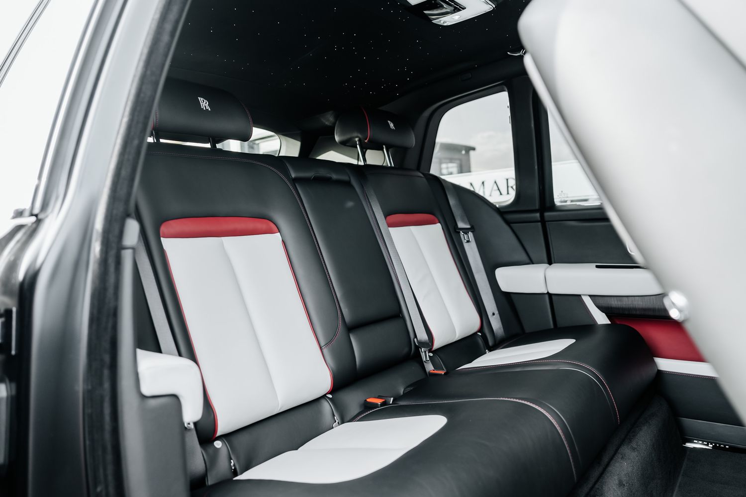 Rolls Royce Cullinan ONYX
