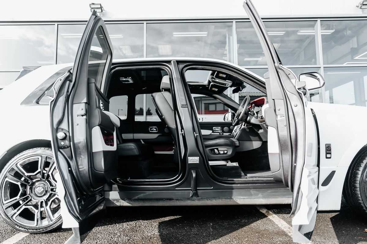 Rolls Royce Cullinan ONYX