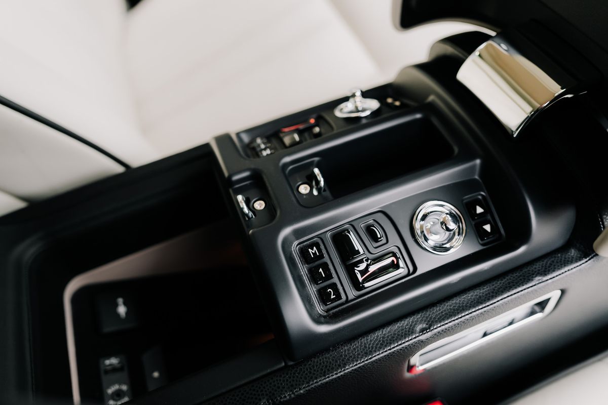 Rolls Royce Phantom PHANTOM V12 SWB AUTO