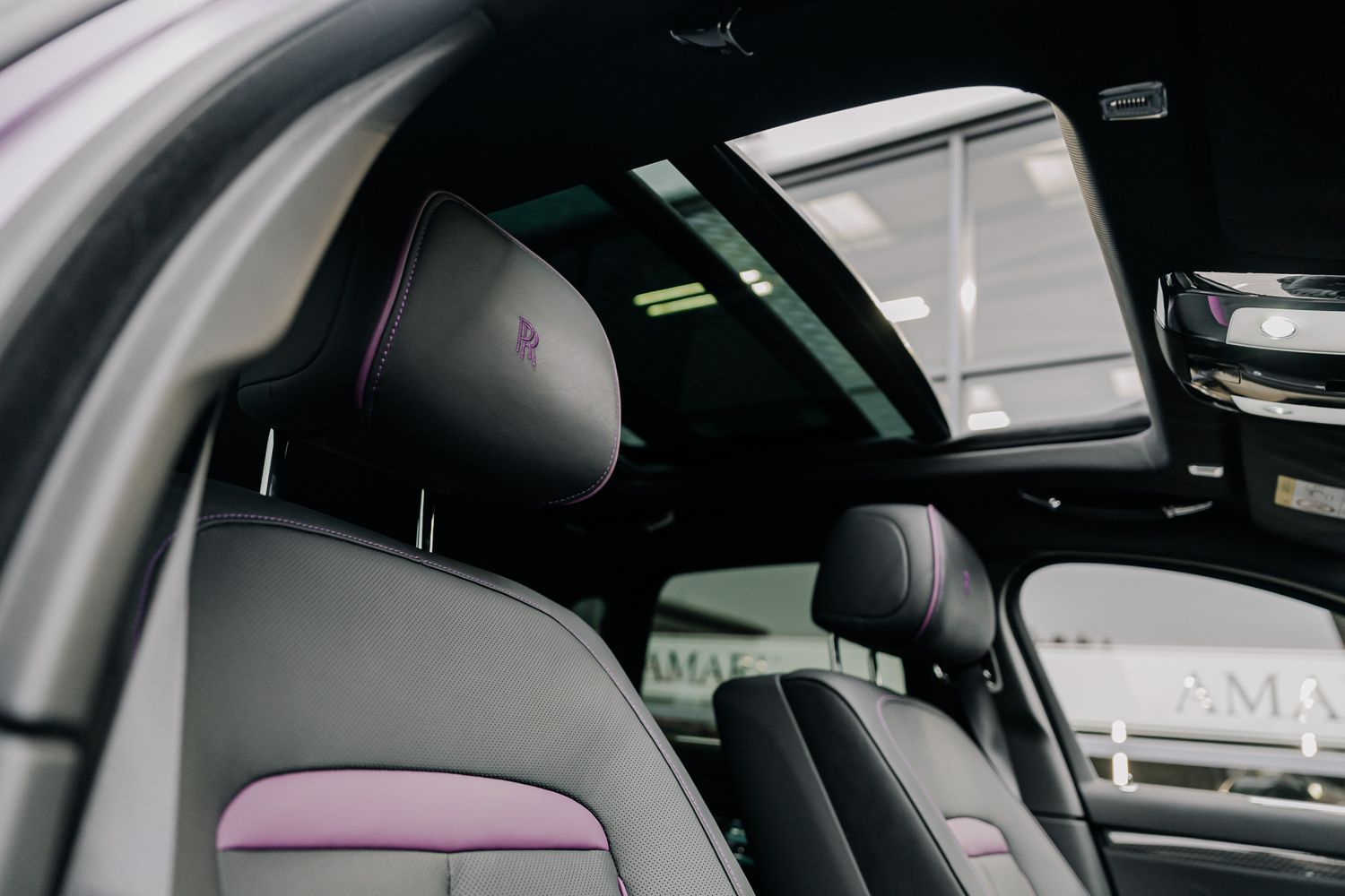 Rolls Royce Ghost Black Badge GHOST V12 BLACK BADGE