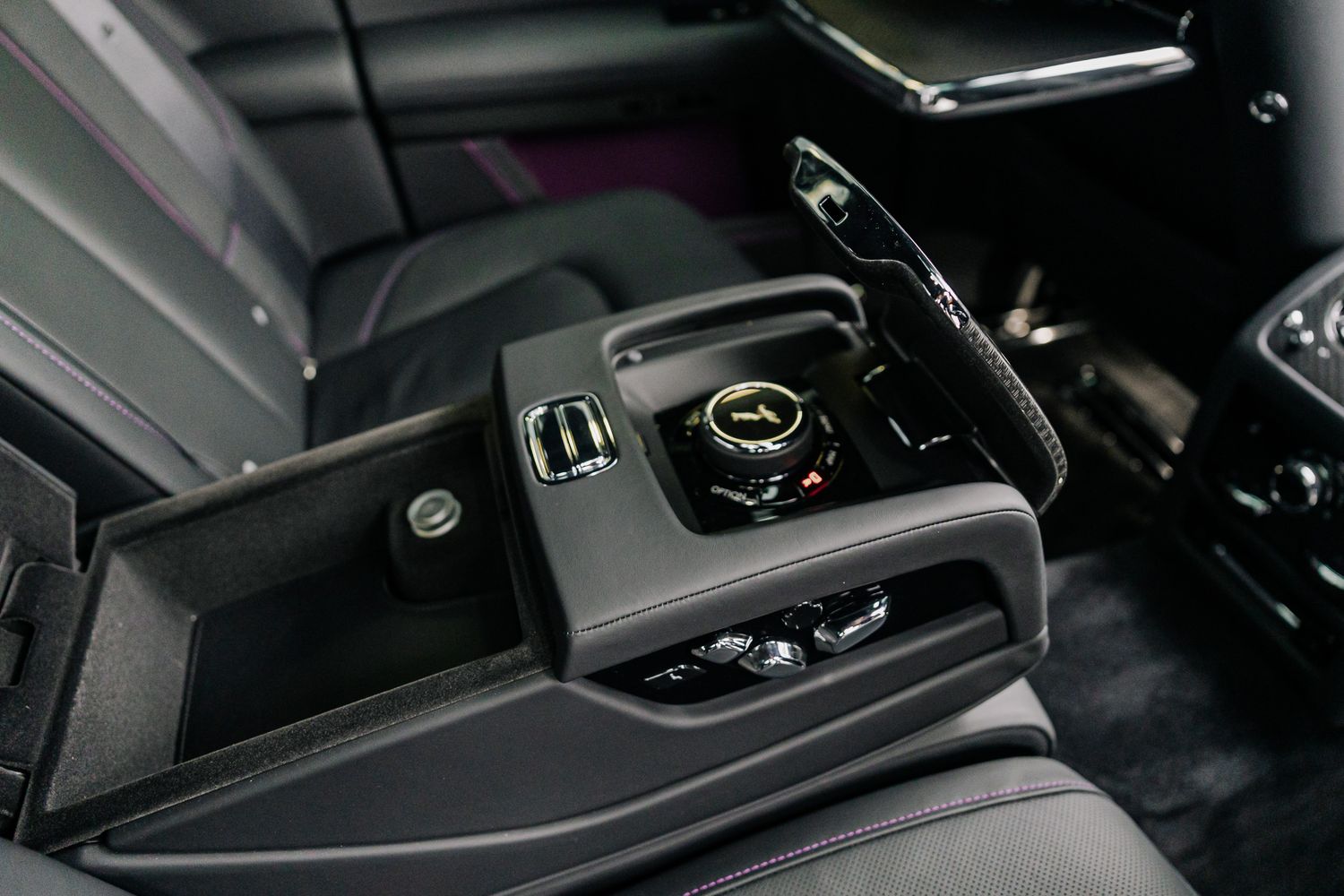 Rolls Royce Ghost Black Badge GHOST V12 BLACK BADGE