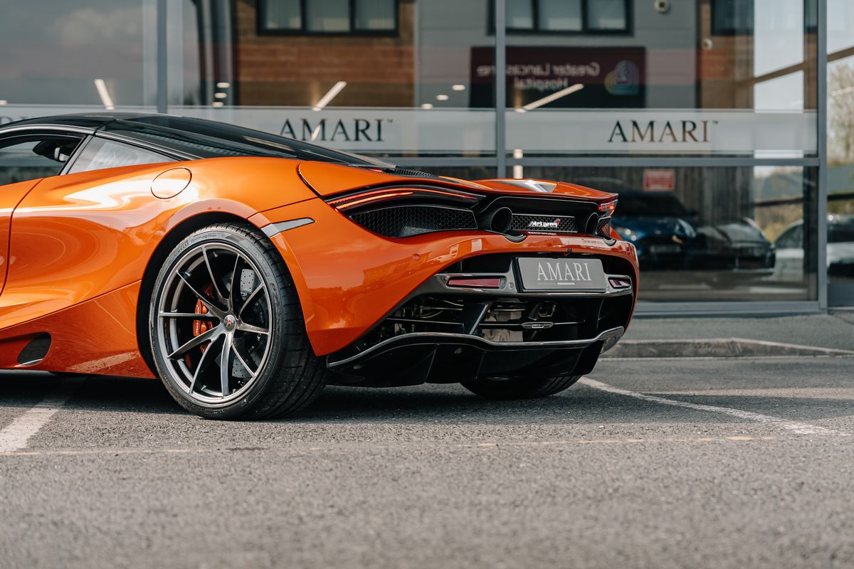 McLaren 720S Performance 720S V8 S-A