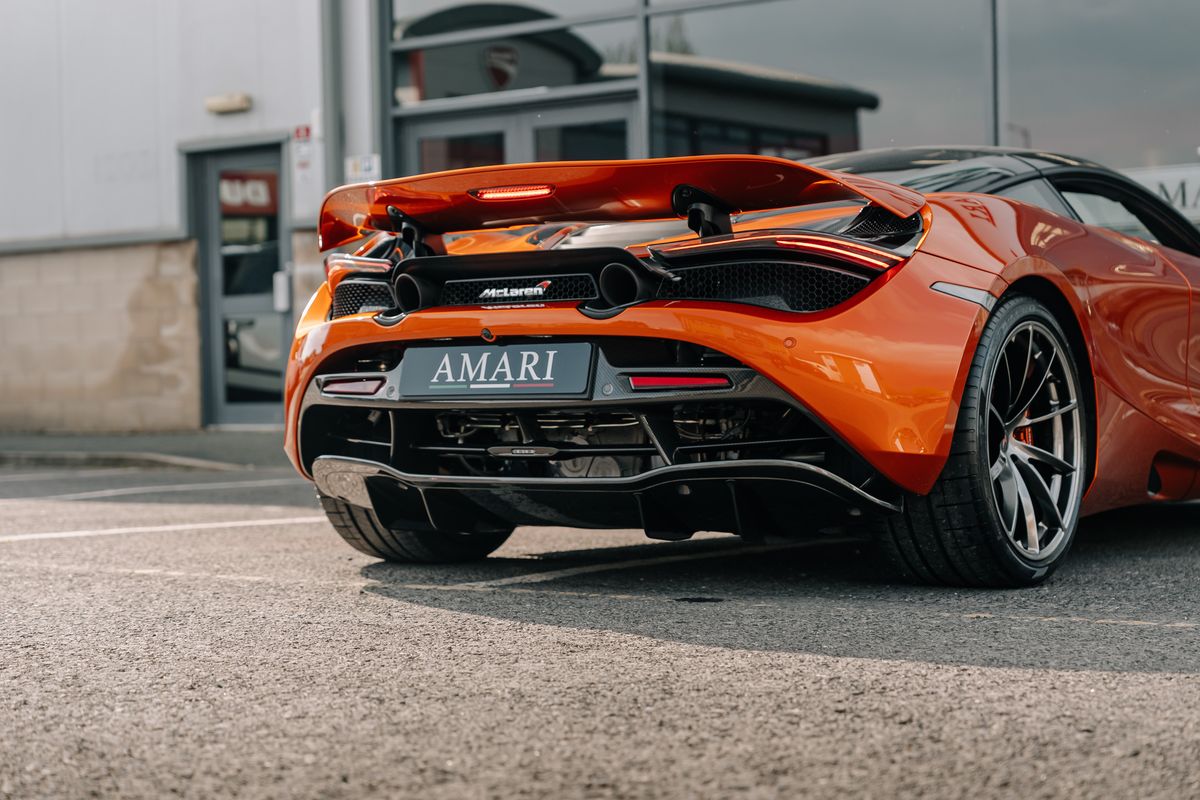 McLaren 720S Performance 720S V8 S-A