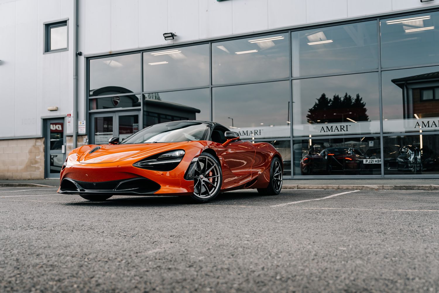 McLaren 720S Performance 720S V8 S-A