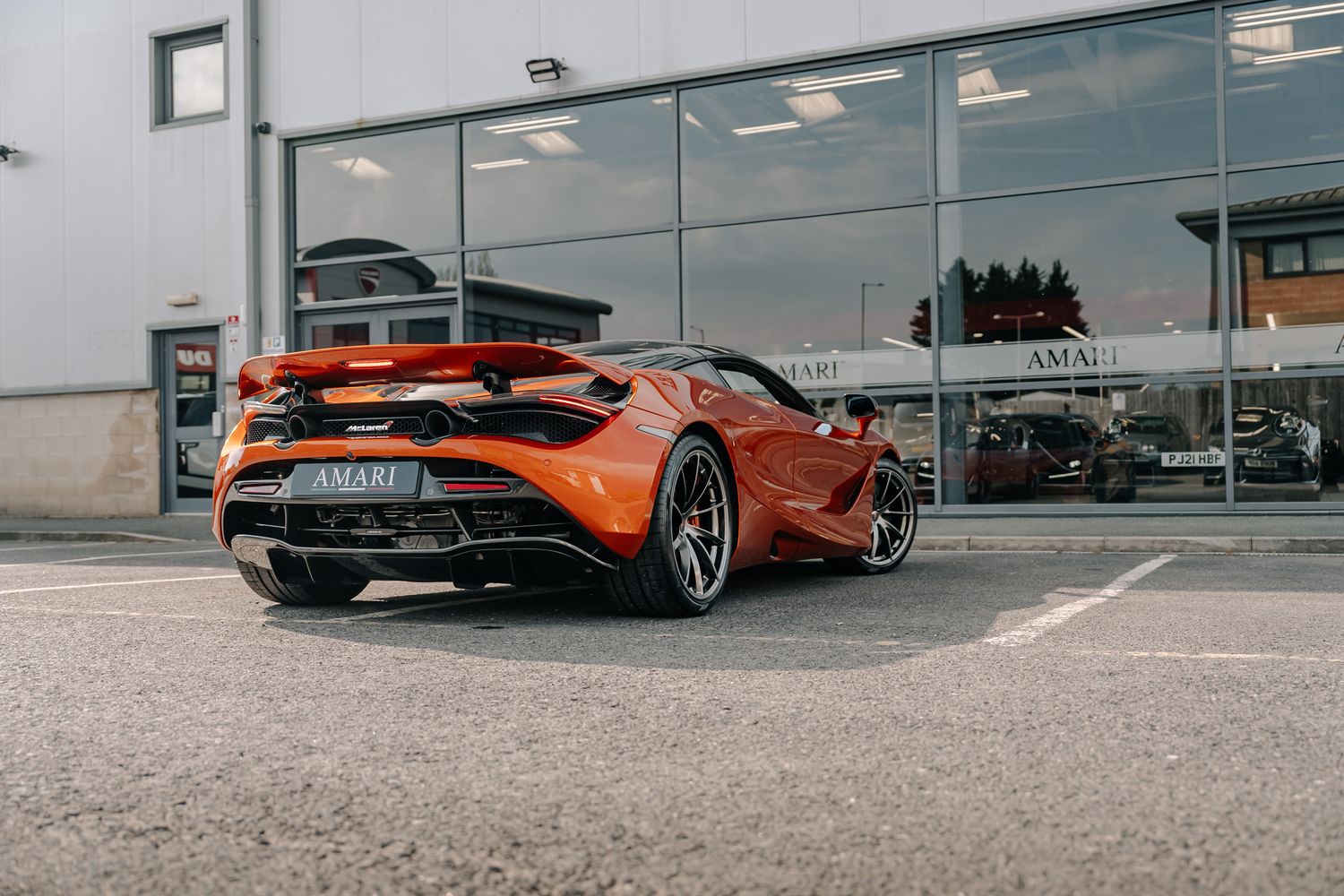 McLaren 720S Performance 720S V8 S-A