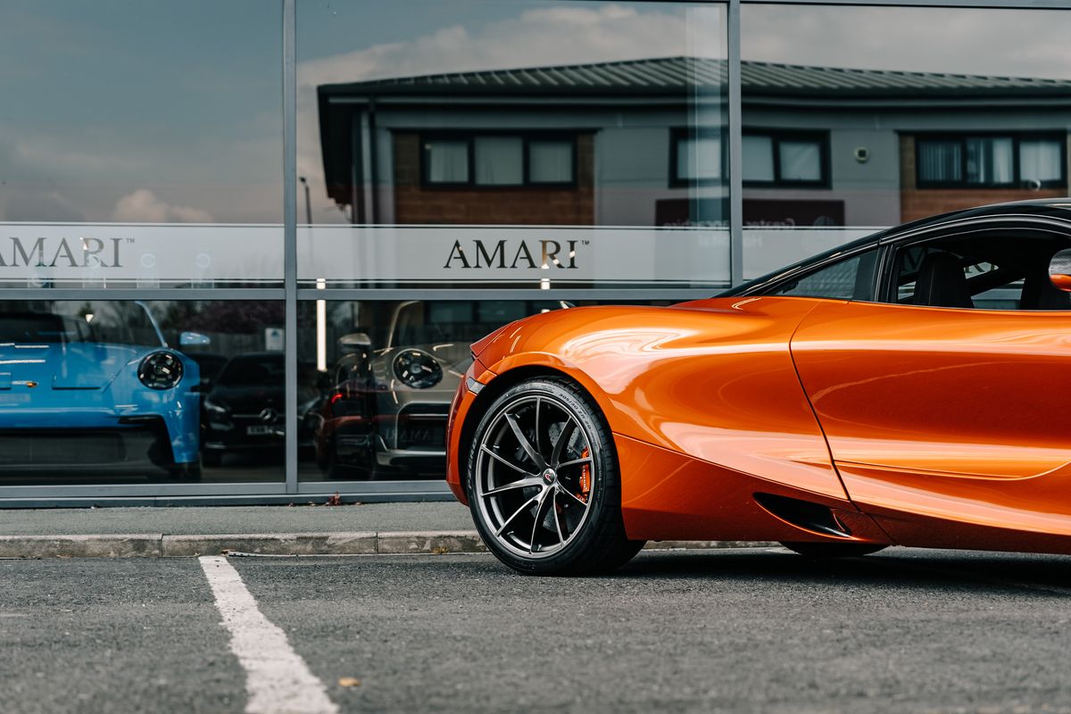 McLaren 720S Performance 720S V8 S-A