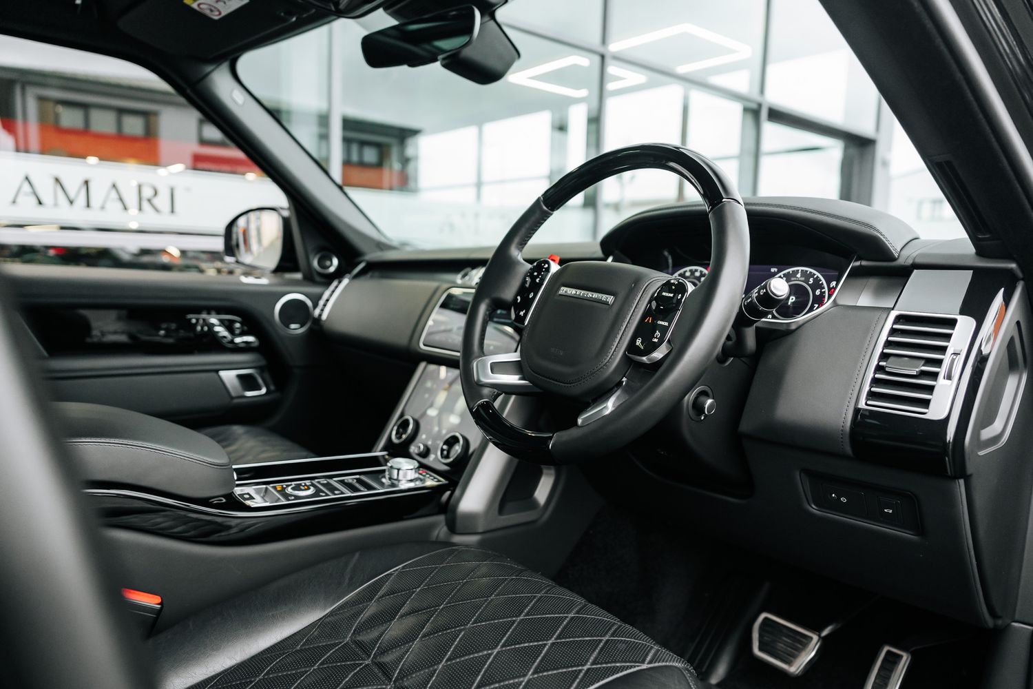 Land Rover Range Rover SVAutobiography Range Rover SV Autobiography Dynamic Black Auto