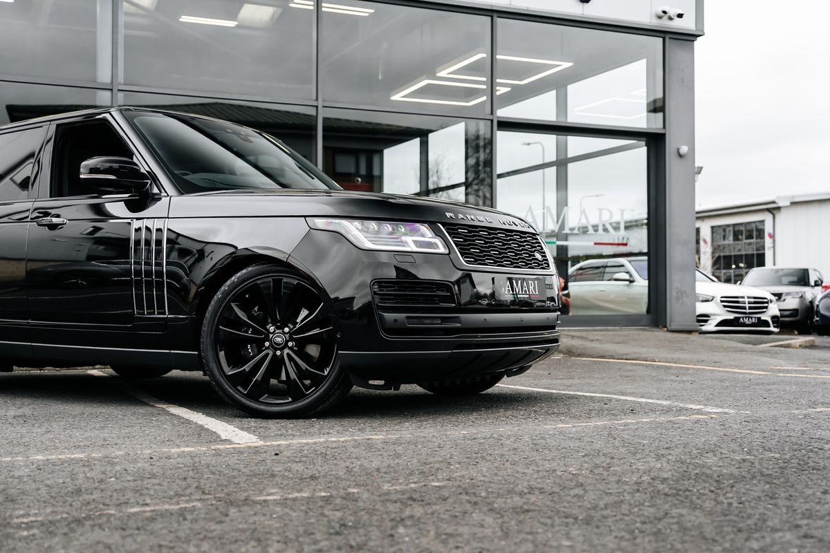 Land Rover Range Rover SVAutobiography Range Rover SV Autobiography Dynamic Black Auto