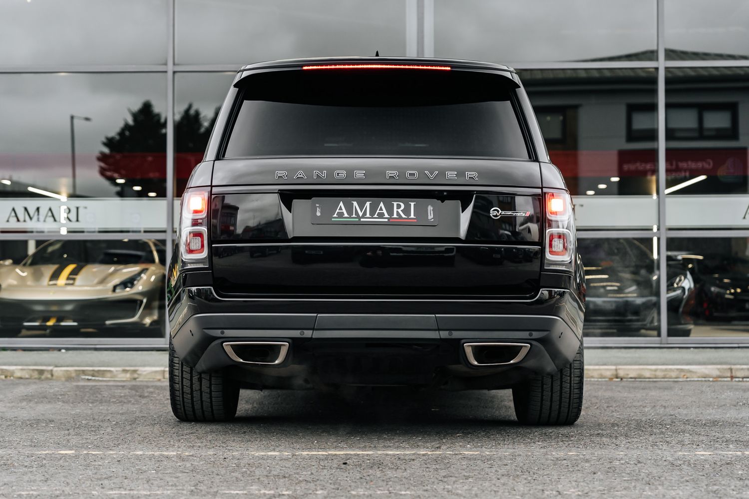 Land Rover Range Rover SVAutobiography Range Rover SV Autobiography Dynamic Black Auto
