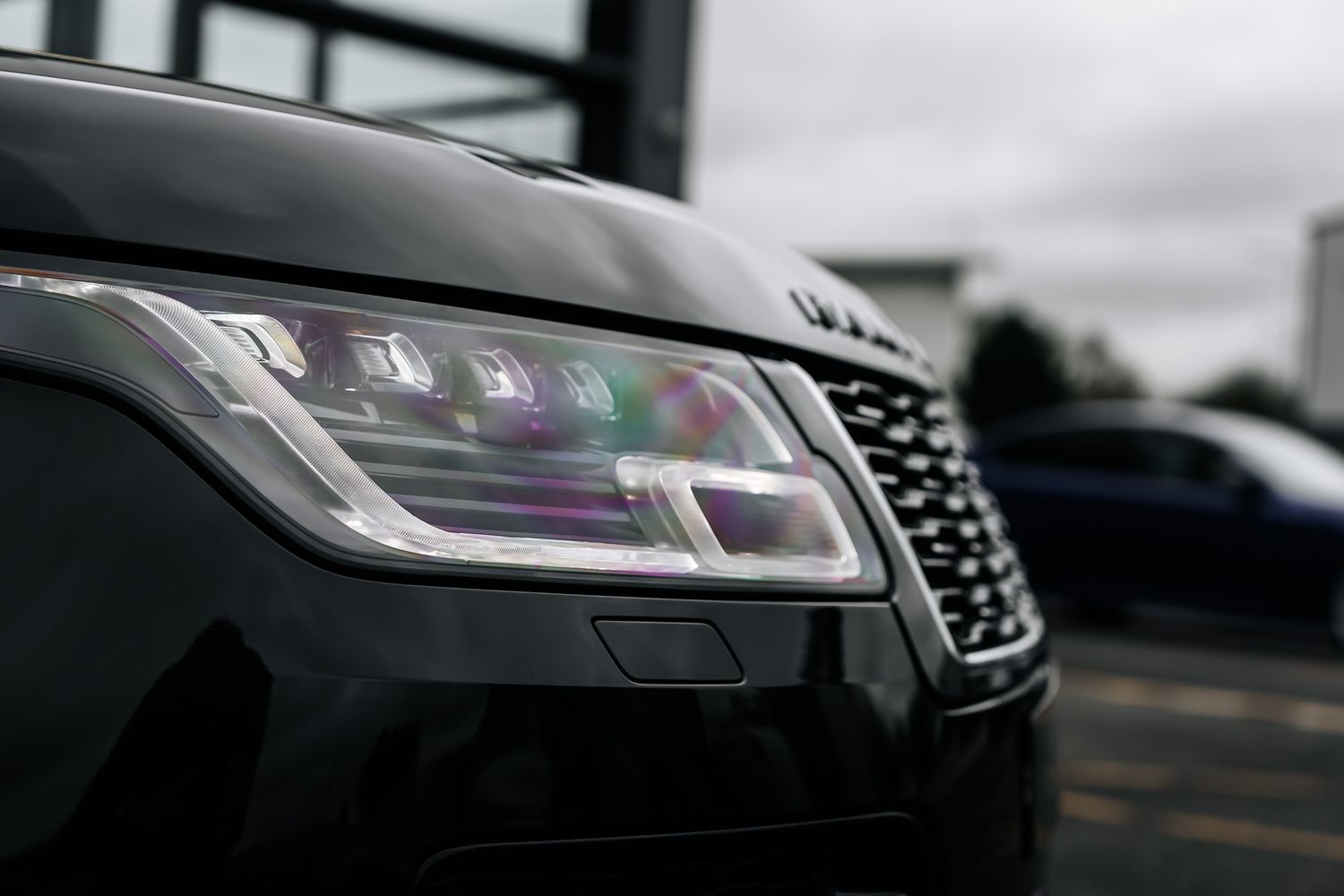 Land Rover Range Rover SVAutobiography Range Rover SV Autobiography Dynamic Black Auto