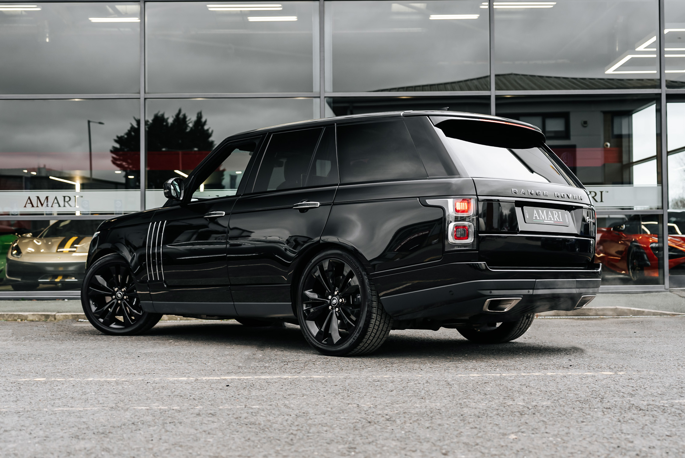 Range rover best sale vogue sv autobiography