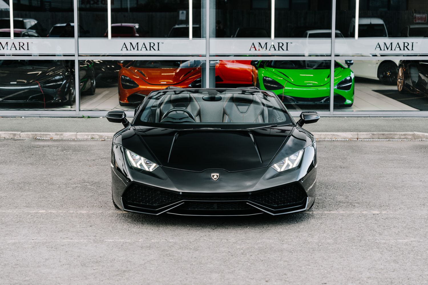Lamborghini Huracan Spyder LP 610-4 for Sale UK by Amari Supercars