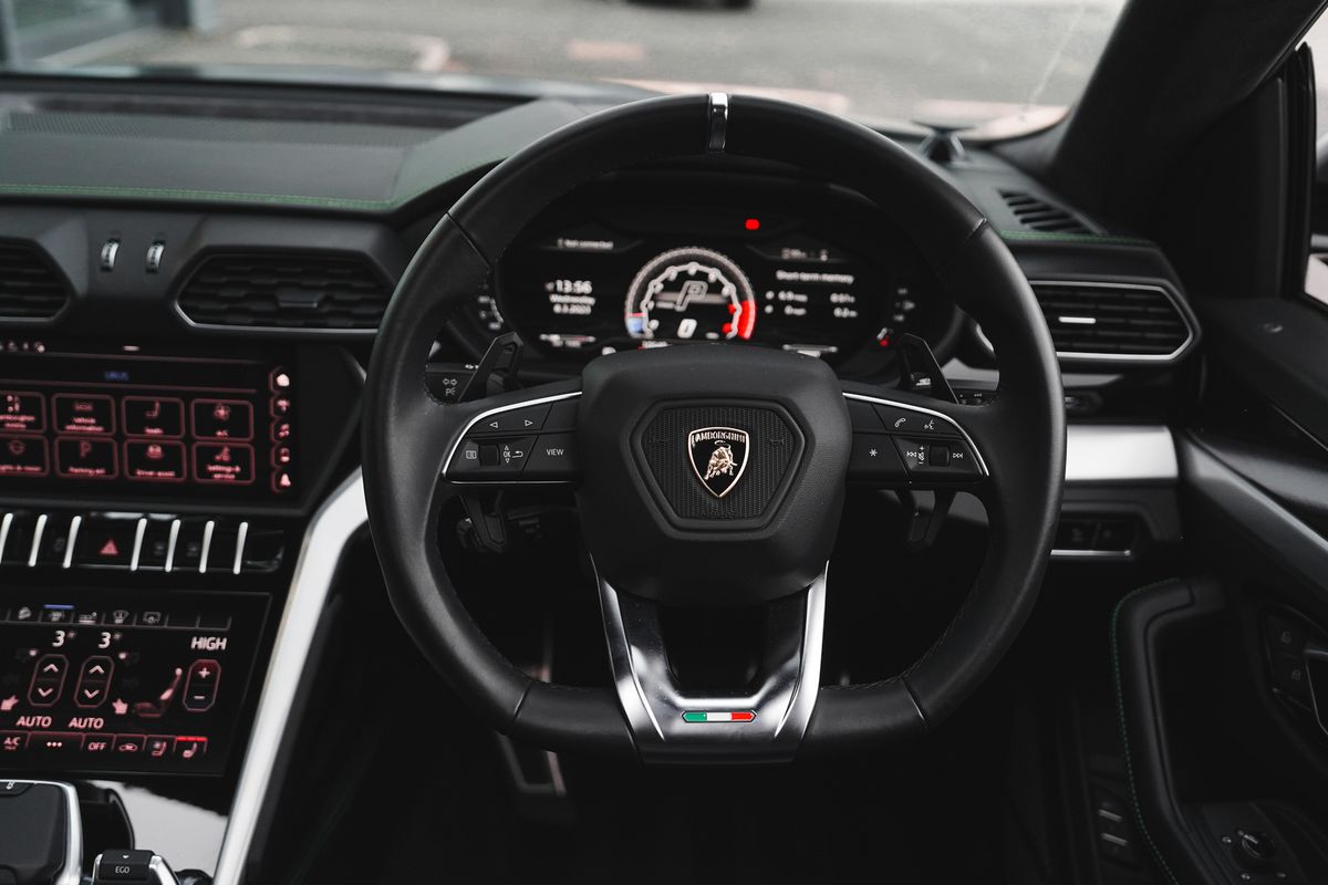 Lamborghini Urus URUS V8 AUTO
