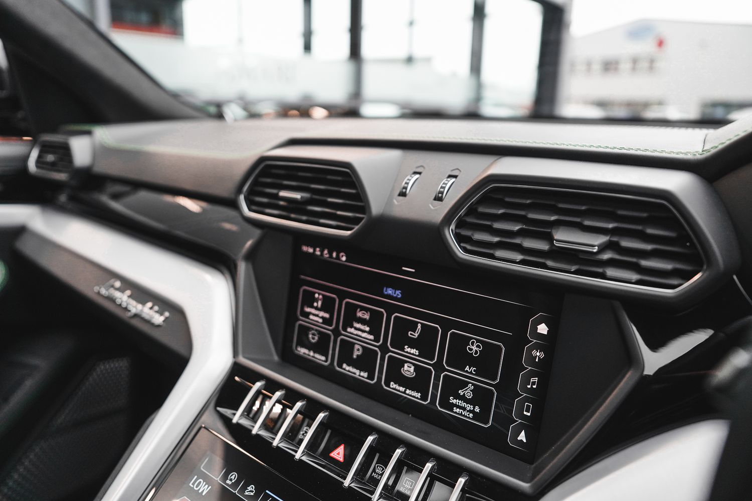 Lamborghini Urus URUS V8 AUTO