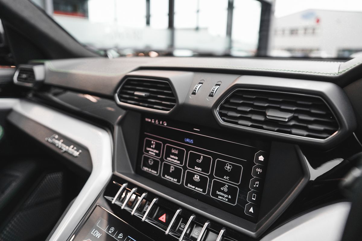 Lamborghini Urus URUS V8 AUTO