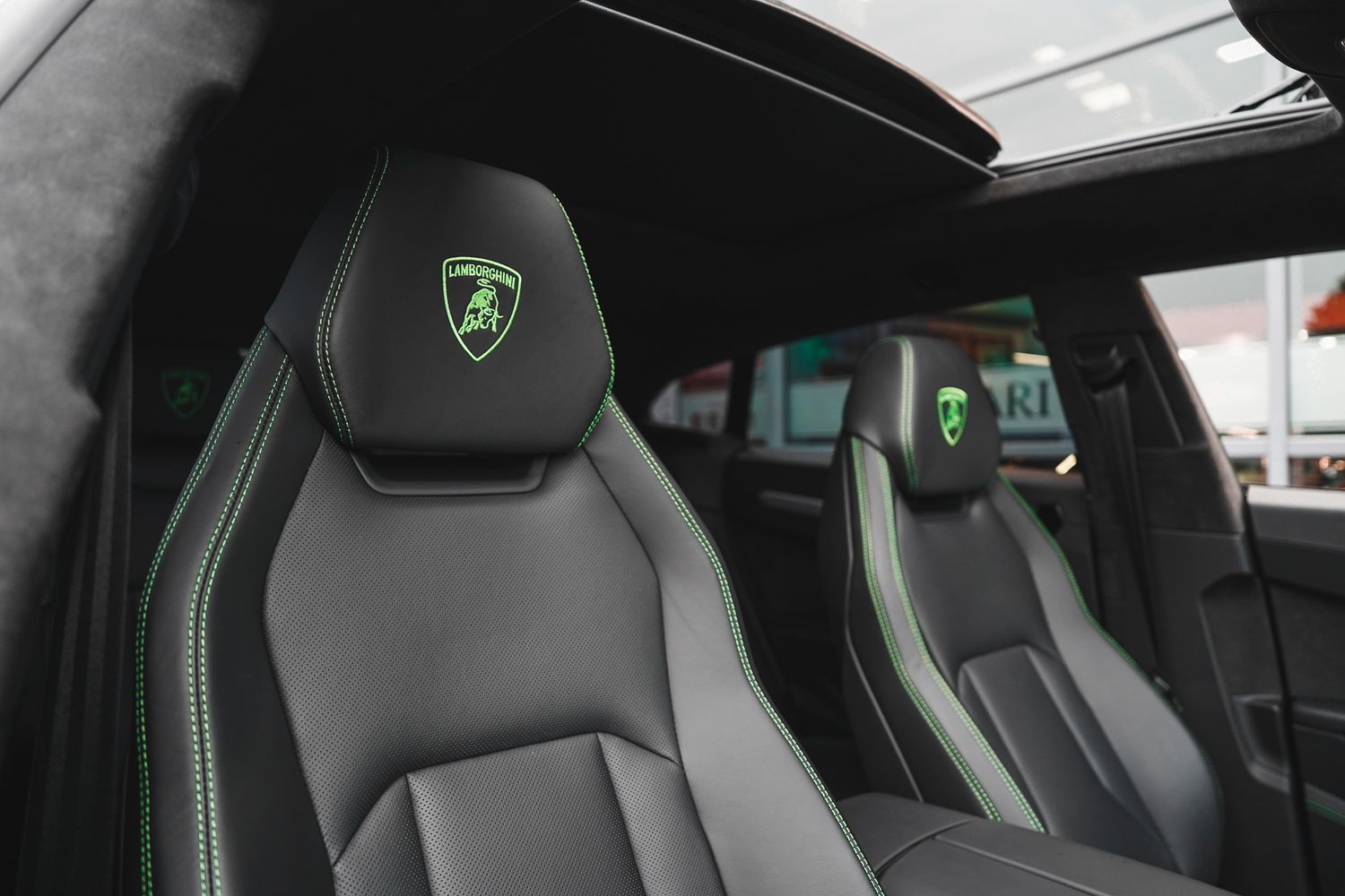 Lamborghini Urus URUS V8 AUTO