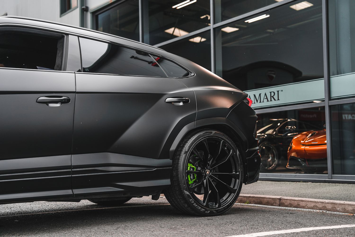 Lamborghini Urus URUS V8 AUTO