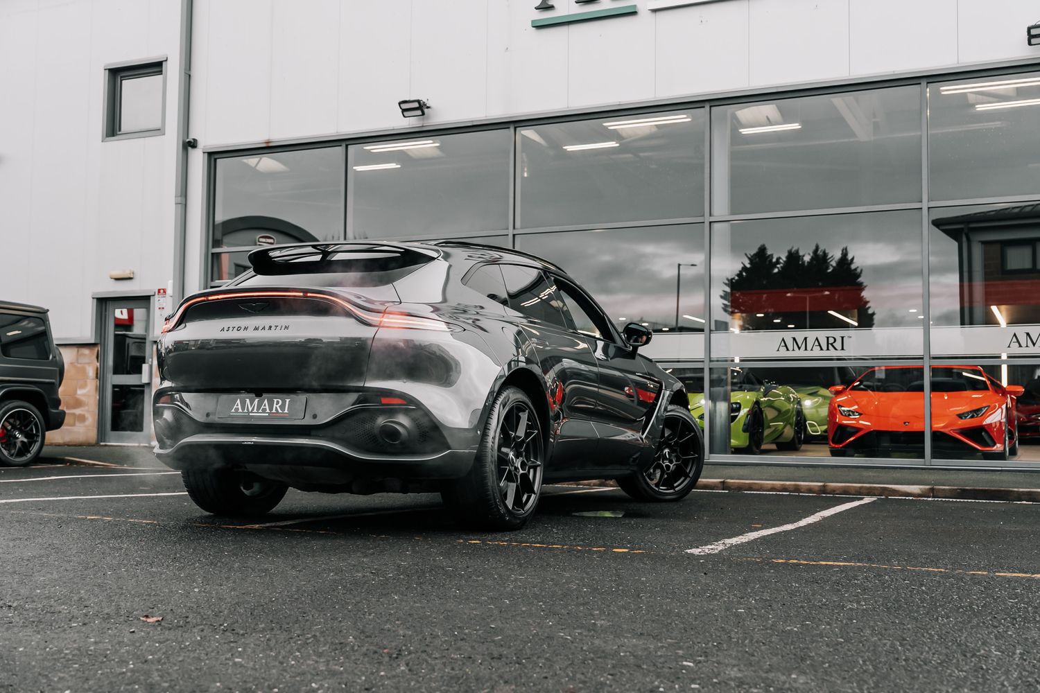 Aston Martin DBX V8