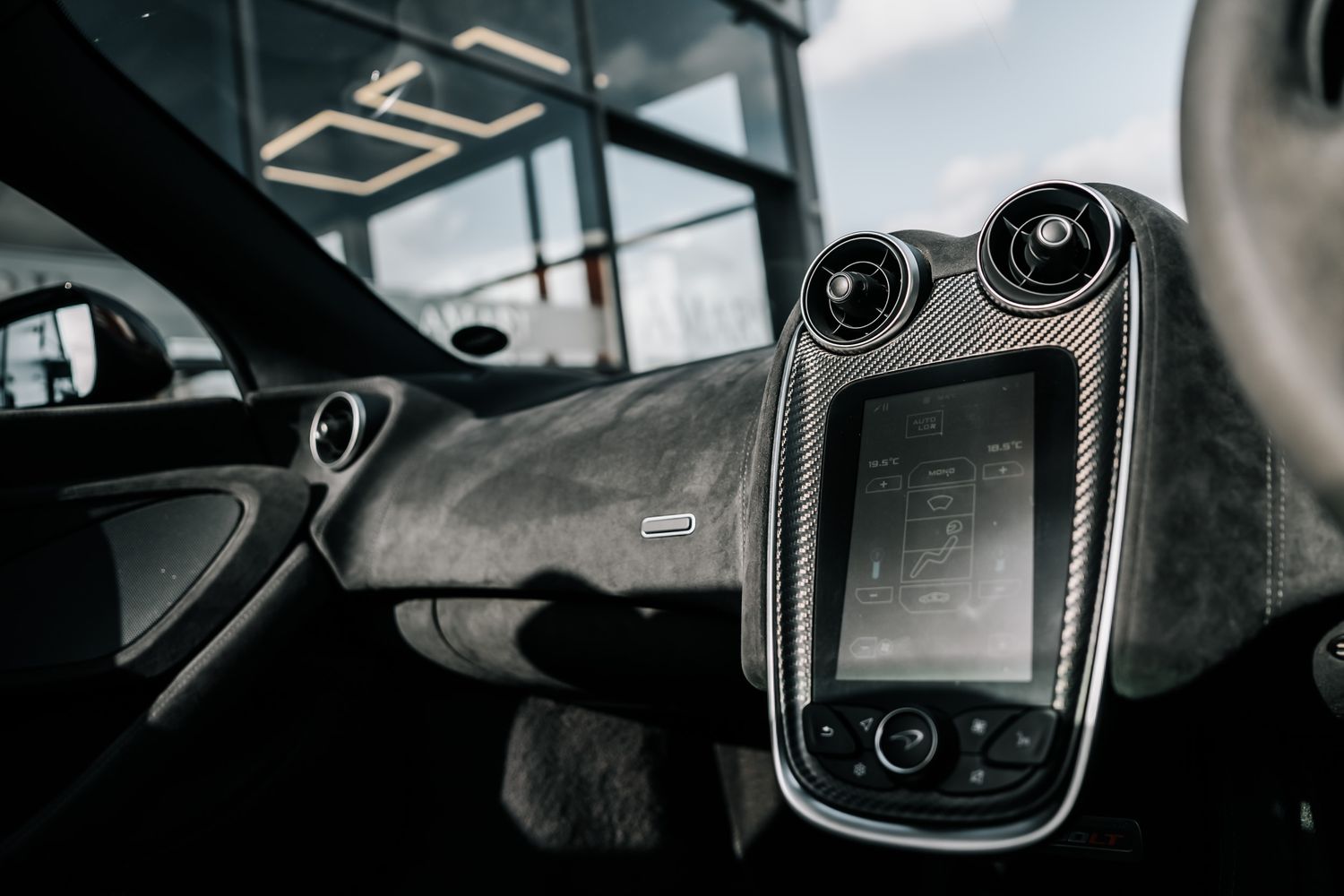 McLaren 600LT V8 S-A
