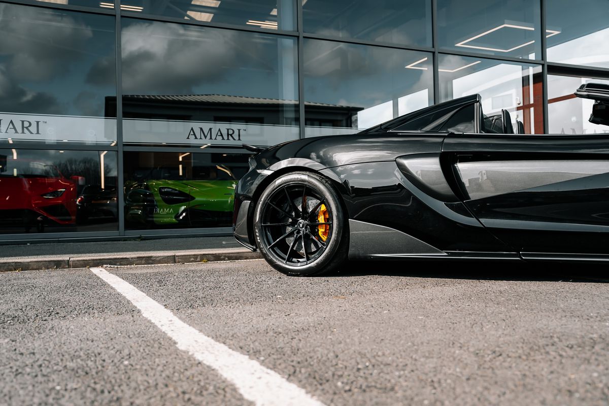 McLaren 600LT V8 S-A