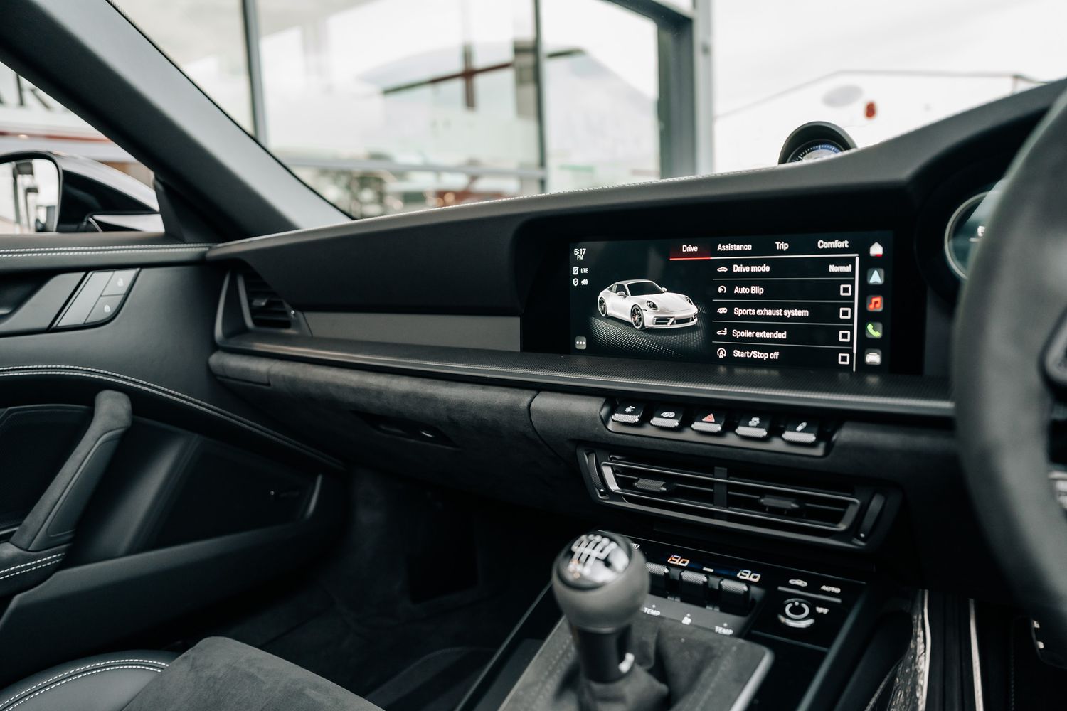 Porsche 911 992 Targa 4 GTS Manual