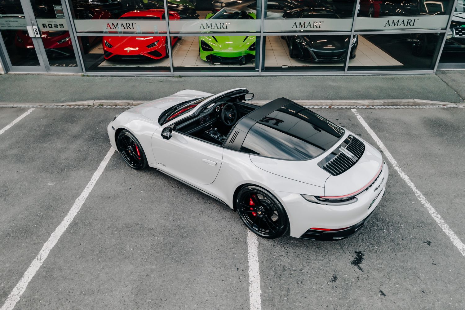 Porsche 911 992 Targa 4 GTS Manual