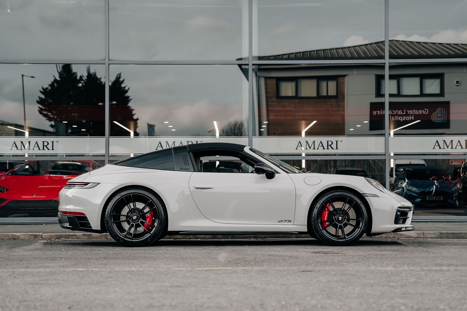 Porsche 911 992 Targa 4 GTS Manual
