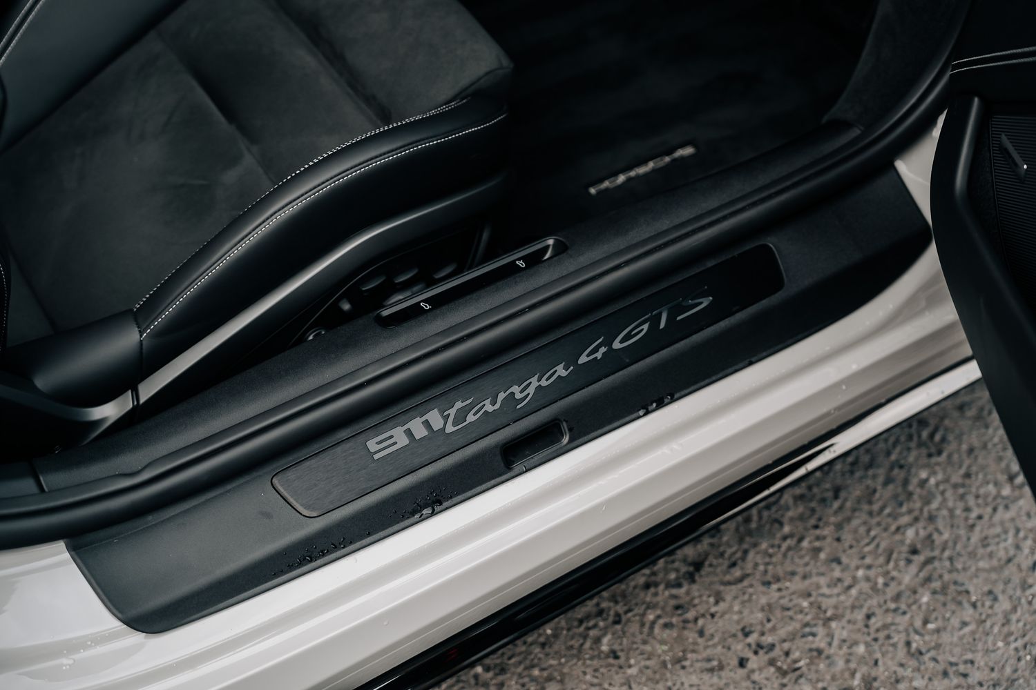 Porsche 911 992 Targa 4 GTS Manual