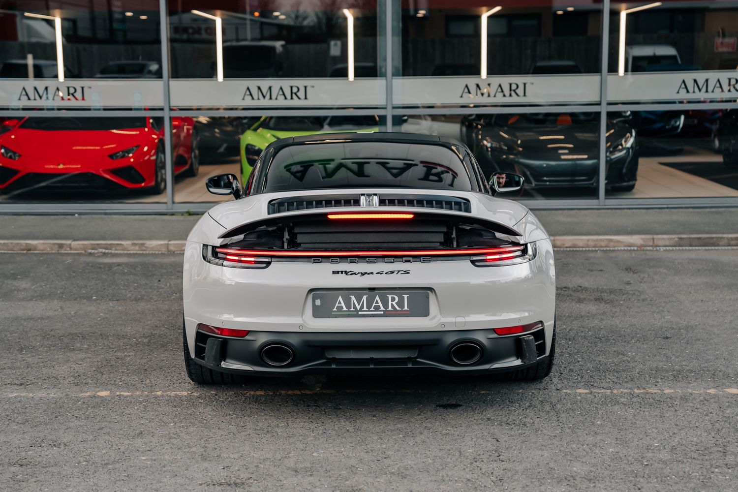Porsche 911 992 Targa 4 GTS Manual
