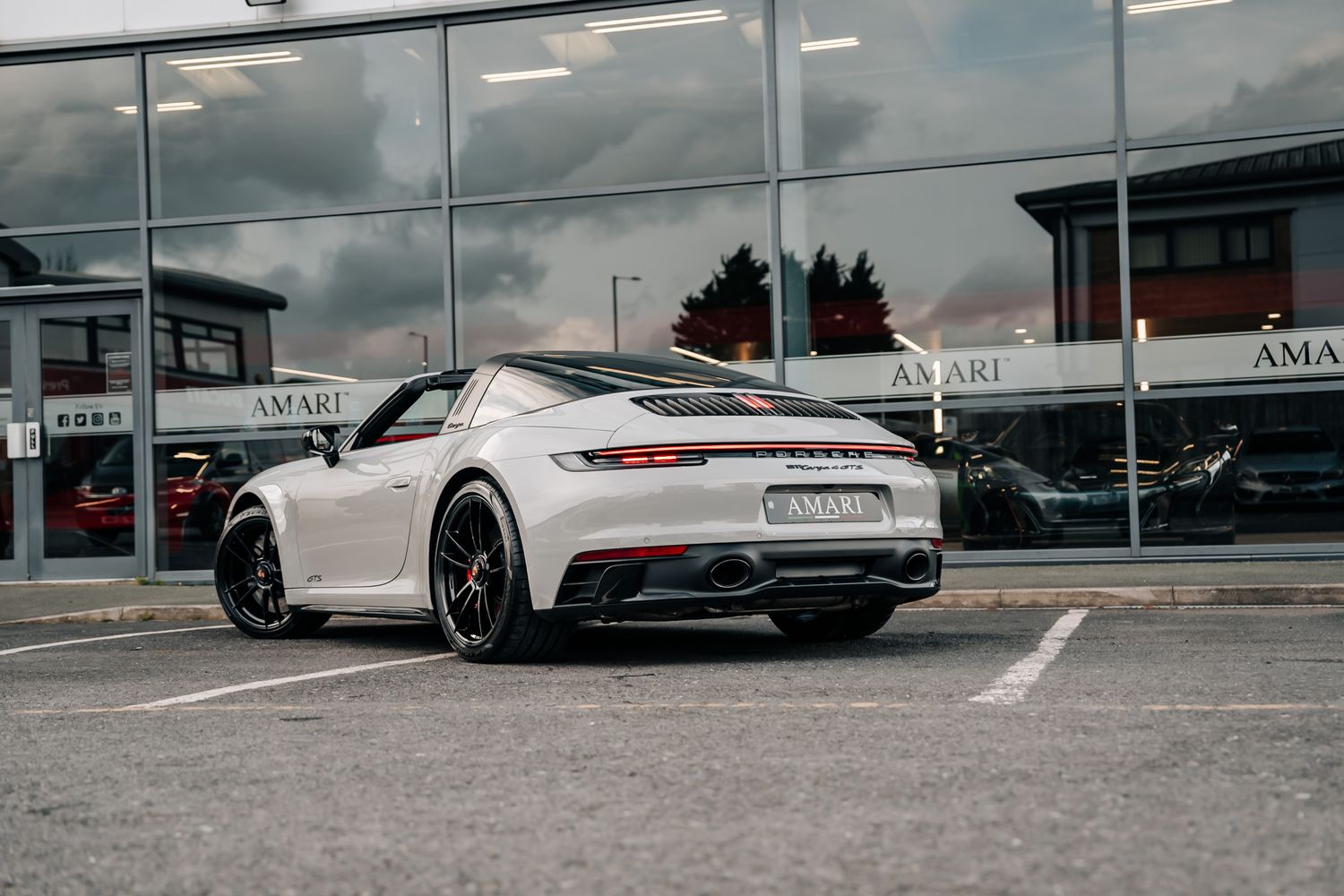 Porsche 911 992 Targa 4 GTS Manual