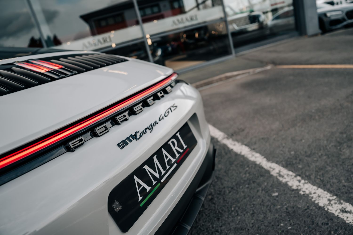 Porsche 911 992 Targa 4 GTS Manual