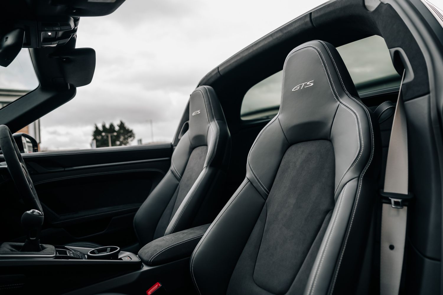 Porsche 911 992 Targa 4 GTS Manual