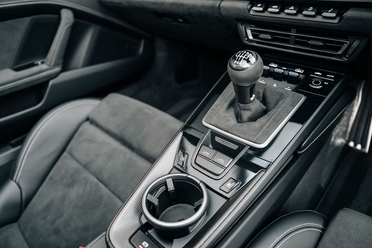 Porsche 911 992 Targa 4 GTS Manual