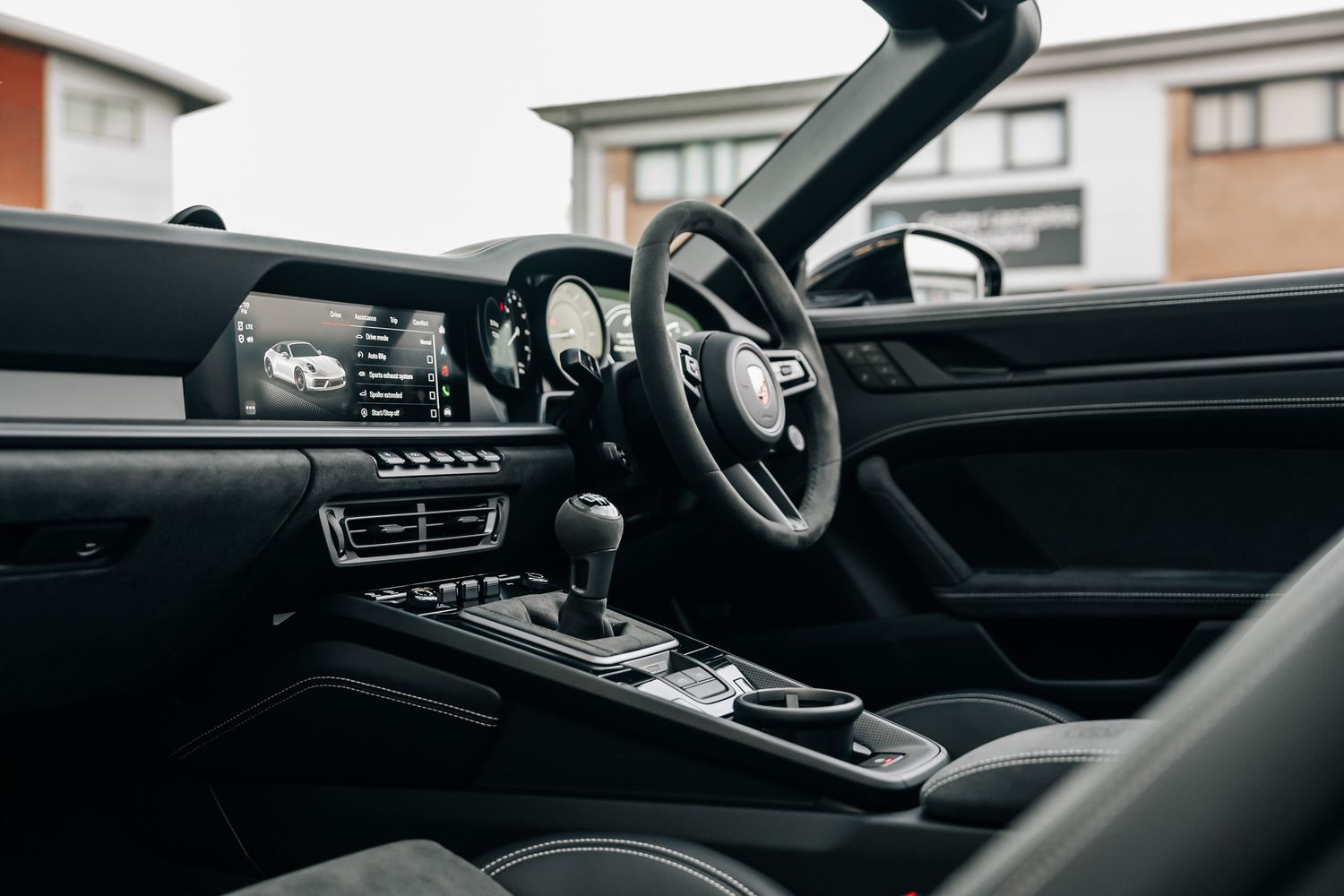 Porsche 911 992 Targa 4 GTS Manual
