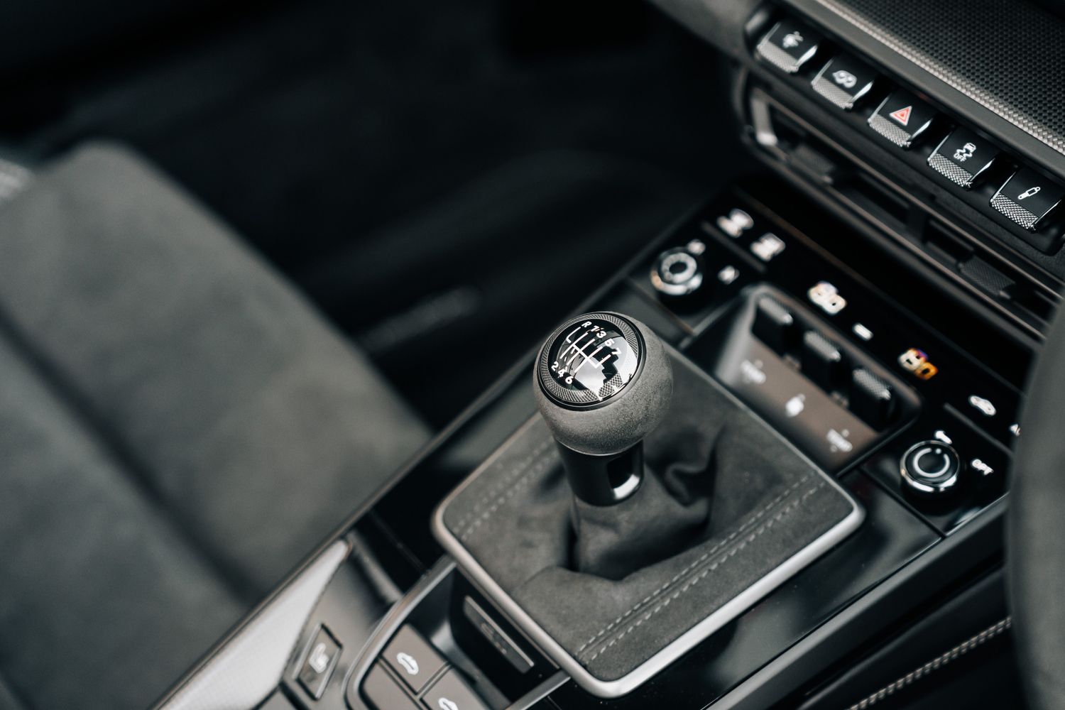 Porsche 911 992 Targa 4 GTS Manual