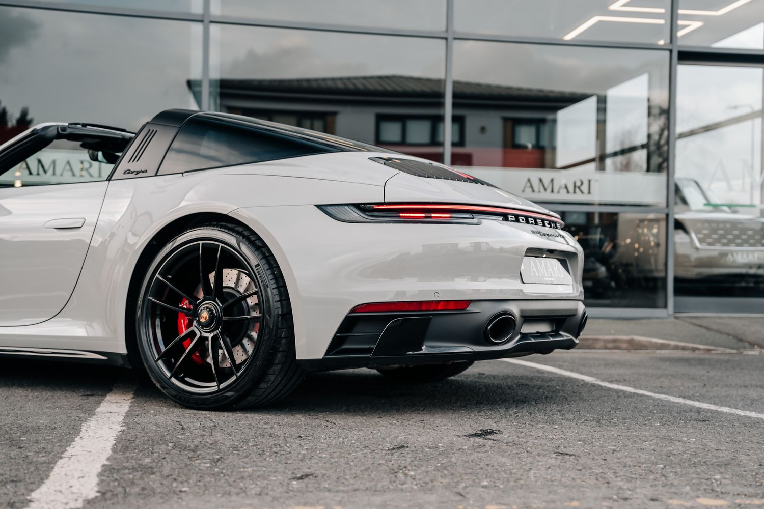 Porsche 911 992 Targa 4 GTS Manual