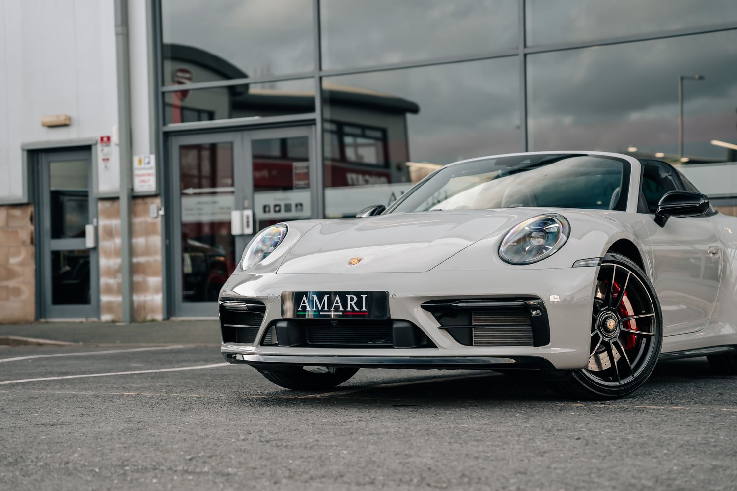 Porsche 911 992 Targa 4 GTS Manual