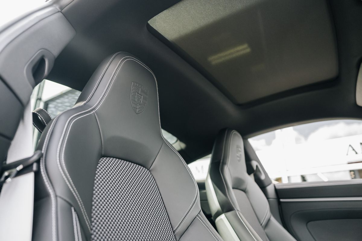 Porsche 911 992 Carrera S Auto