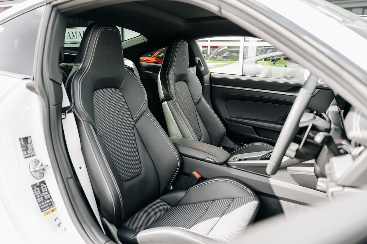 Porsche 911 992 Carrera S Auto