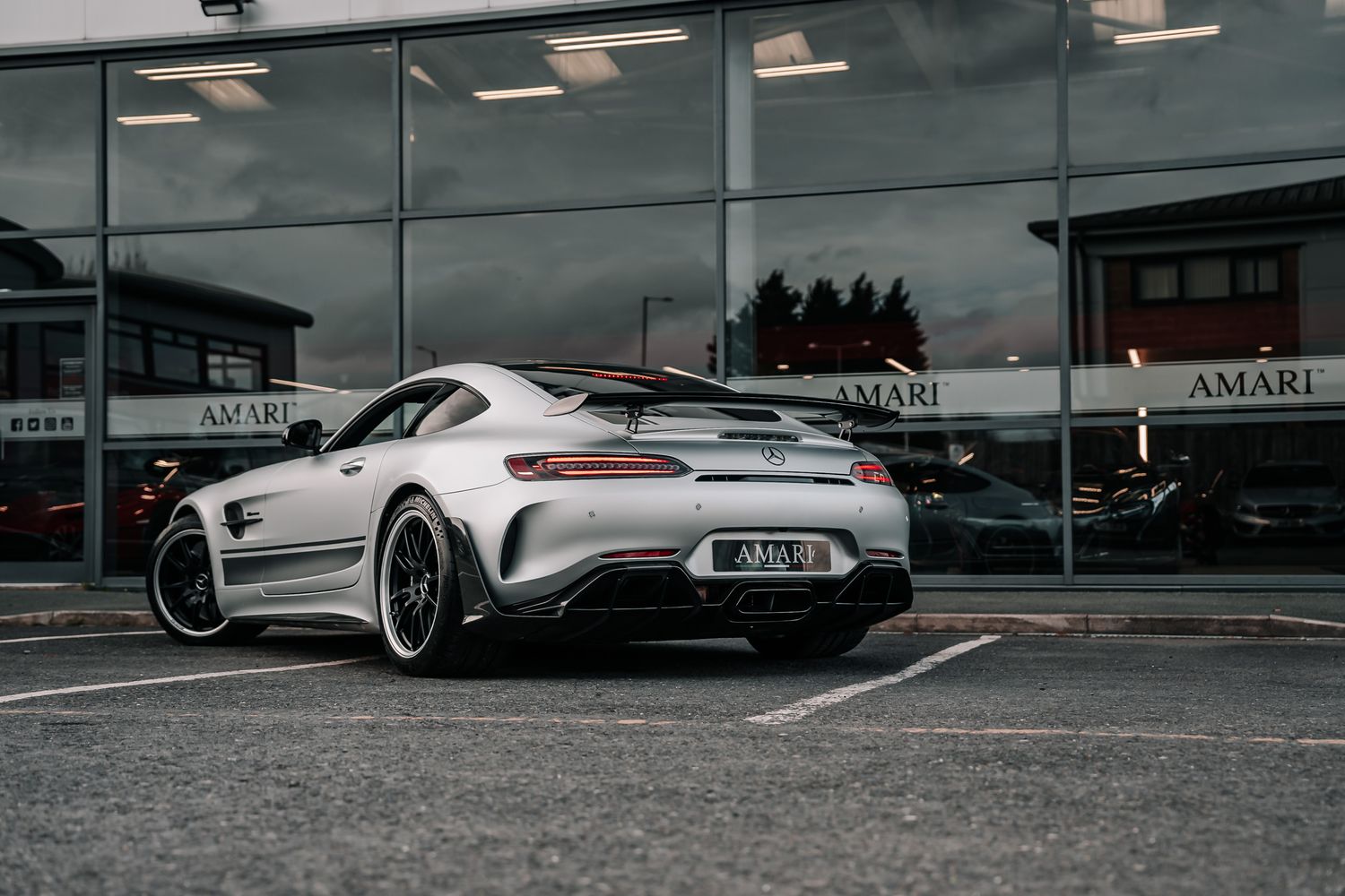 Mercedes-Benz AMG GT R PRO