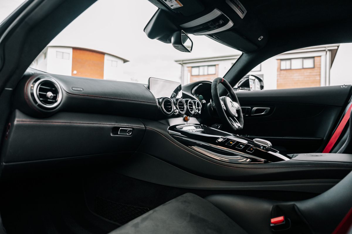 Mercedes-Benz AMG GT R PRO