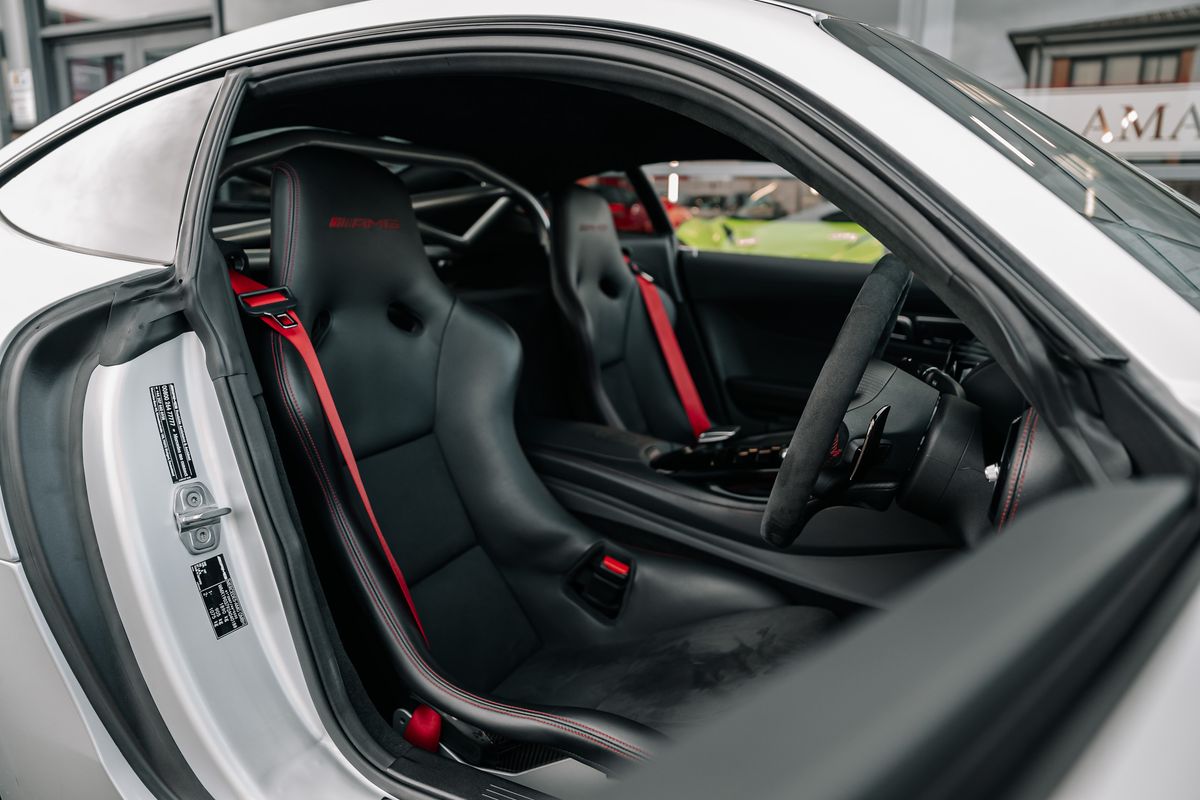 Mercedes-Benz AMG GT R PRO