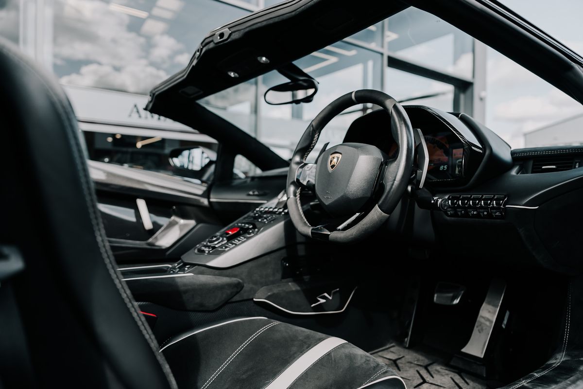 Lamborghini Aventador SV Roadster LP 750-4