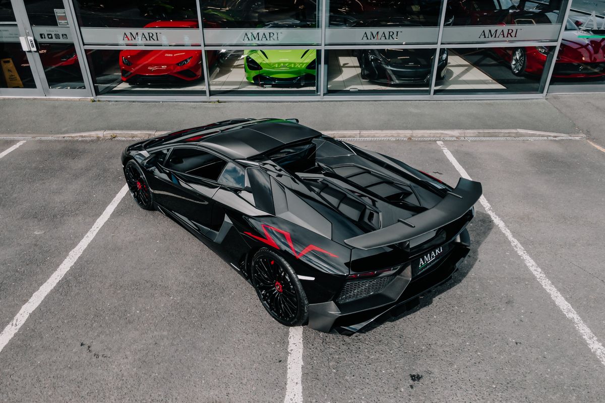 Lamborghini Aventador SV Roadster LP 750-4