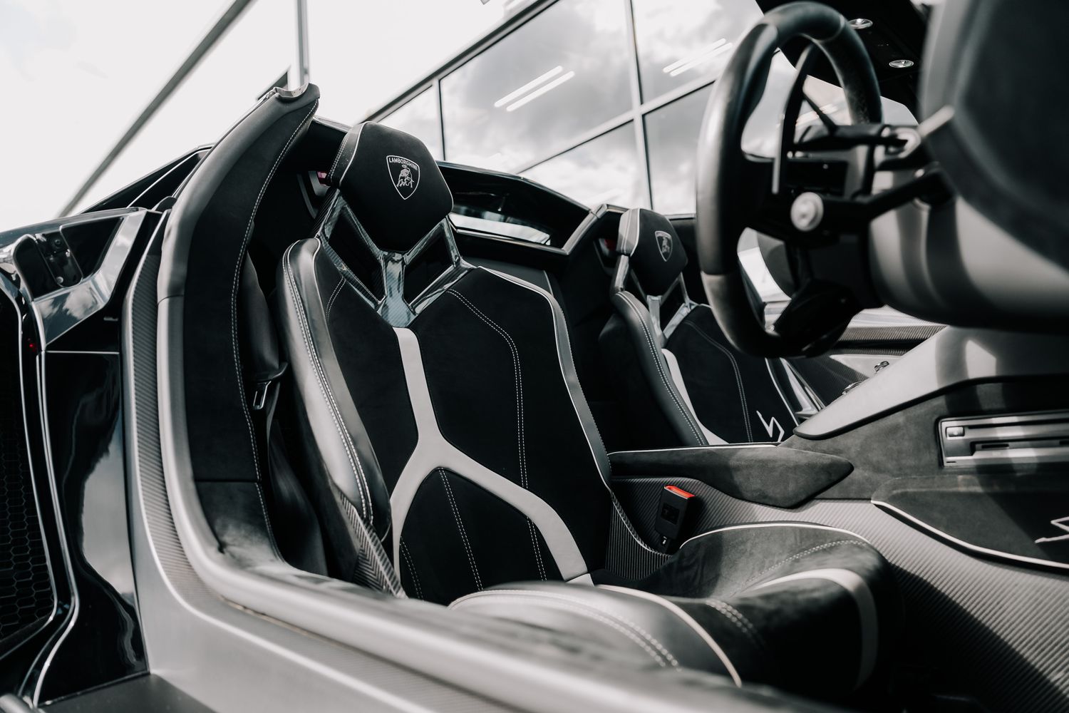 Lamborghini Aventador SV Roadster LP 750-4