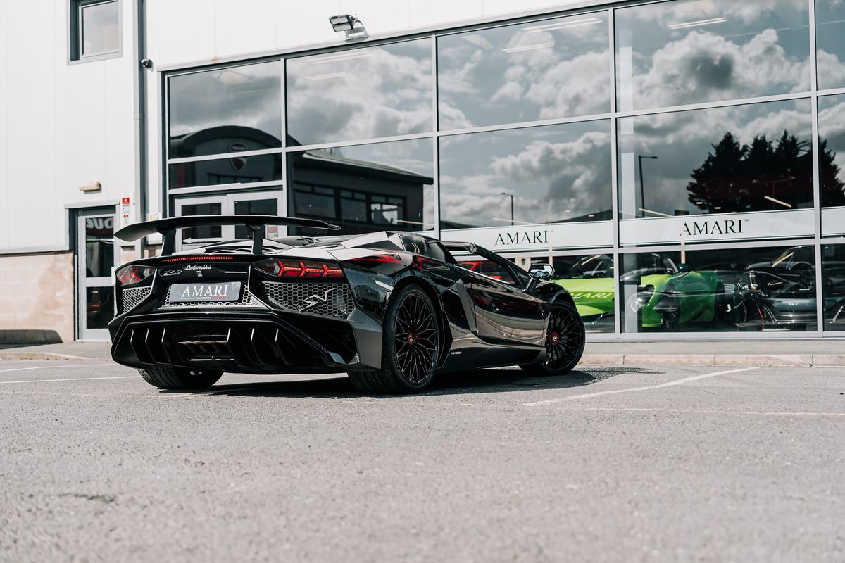 Lamborghini Aventador SV Roadster LP 750-4
