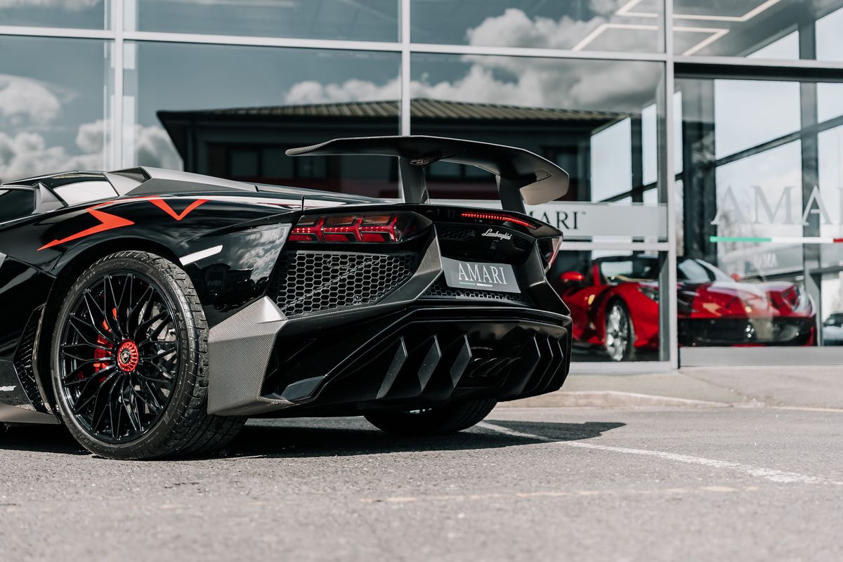 Lamborghini Aventador SV Roadster LP 750-4